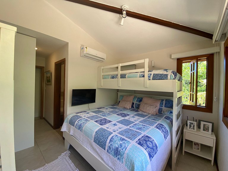Charm, Privacy & Comfort by the Lagoon in Praia do Forte
