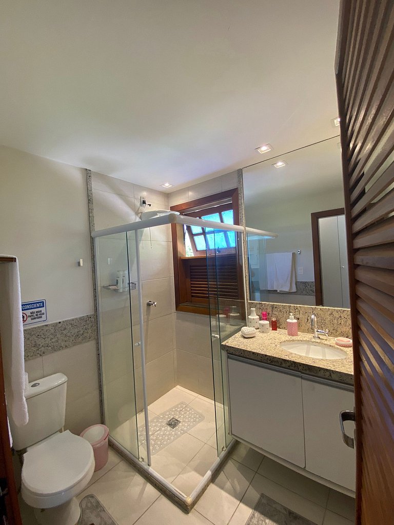 Charm, Privacy & Comfort by the Lagoon in Praia do Forte