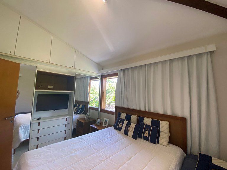 Charm, Privacy & Comfort by the Lagoon in Praia do Forte