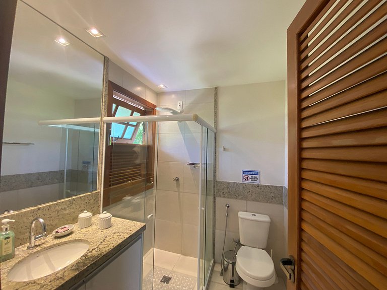 Charm, Privacy & Comfort by the Lagoon in Praia do Forte