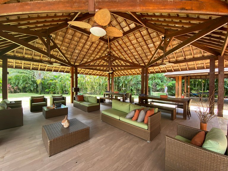 Charm, Privacy & Comfort by the Lagoon in Praia do Forte