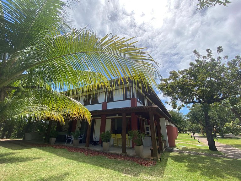 Charm, Privacy & Comfort by the Lagoon in Praia do Forte