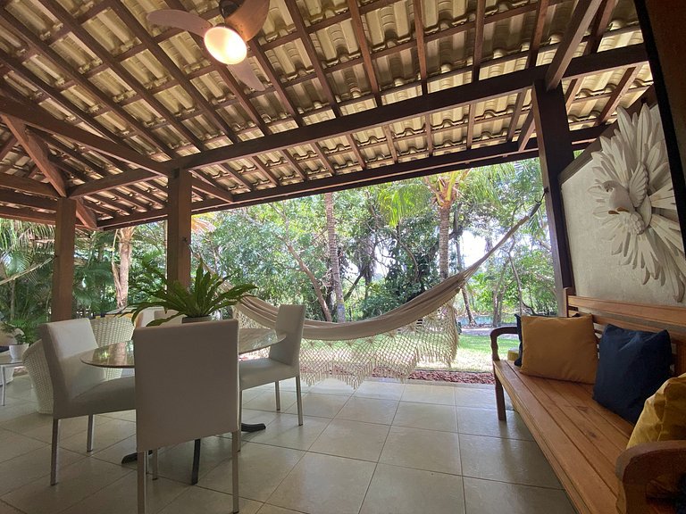 Charm, Privacy & Comfort by the Lagoon in Praia do Forte