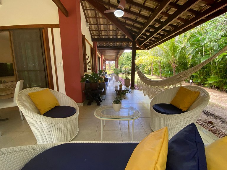 Charm, Privacy & Comfort by the Lagoon in Praia do Forte